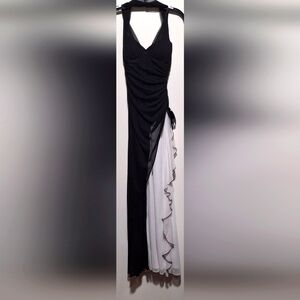 BLONDIE NITES ELEGANT FITTED BLACK AND WHITE MAXI DRESS. NWT